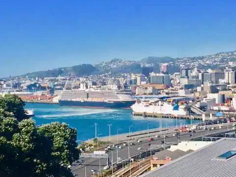 The Perfect Stop Over Wellington Exterior photo